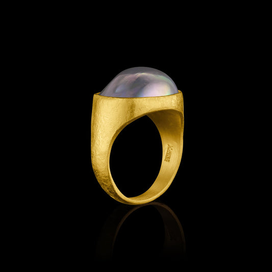 Cortez Mabe Pearl Roman Signet Ring