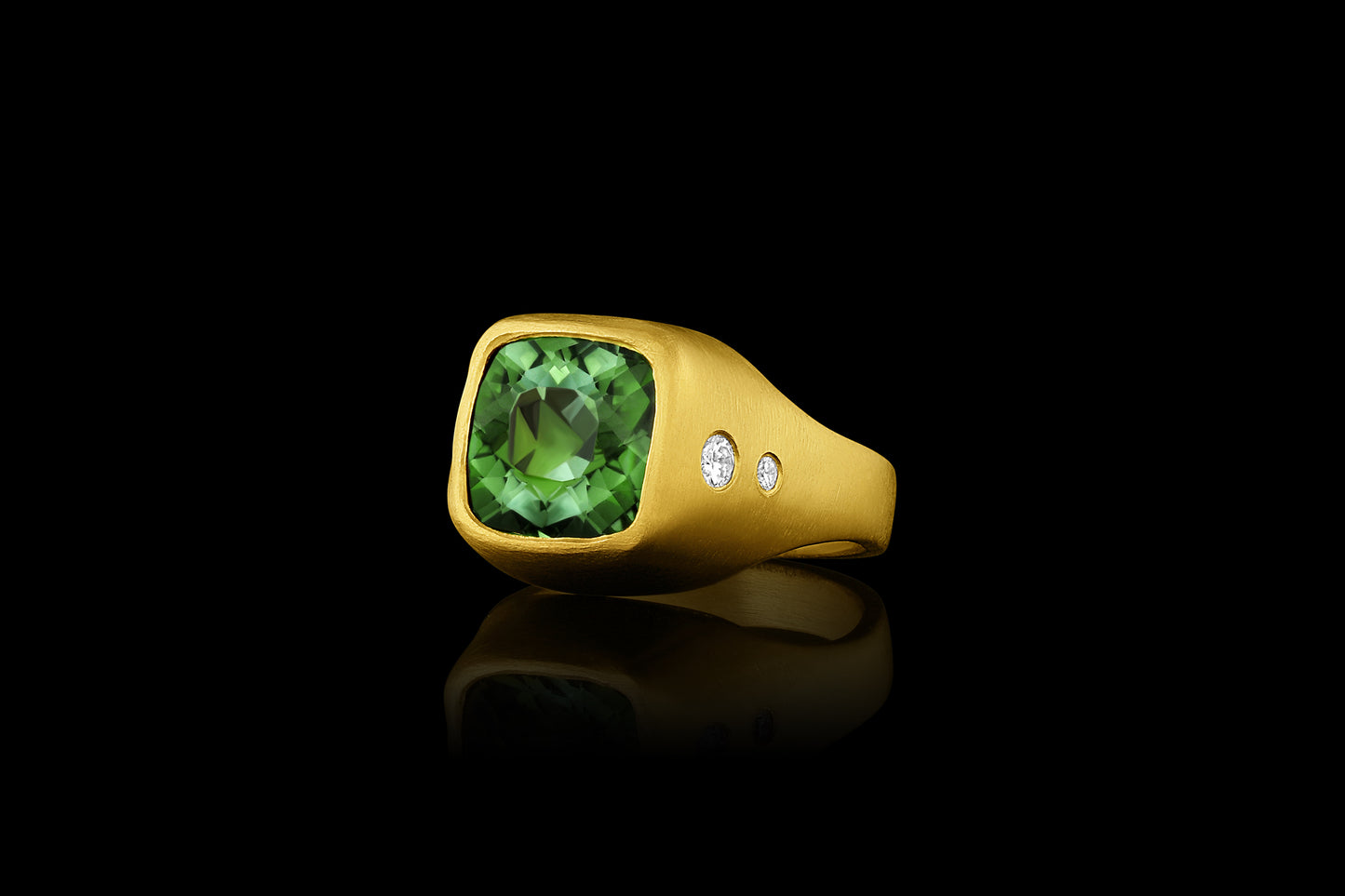 Hunter Tourmaline Medici Signet Ring