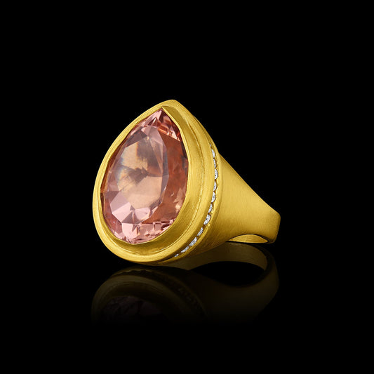 Morganite Medici Signet Ring