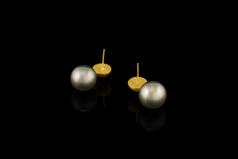 Pistachio Pearl Button Post Earrings