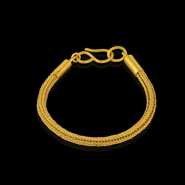 A handwoven loop-in-loop chain bracelet with our signature shepherd's hook clasp. 