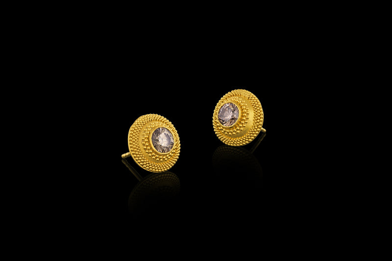 Post earrings adorned with granulation and a cognac diamond (1 cttw) - angled